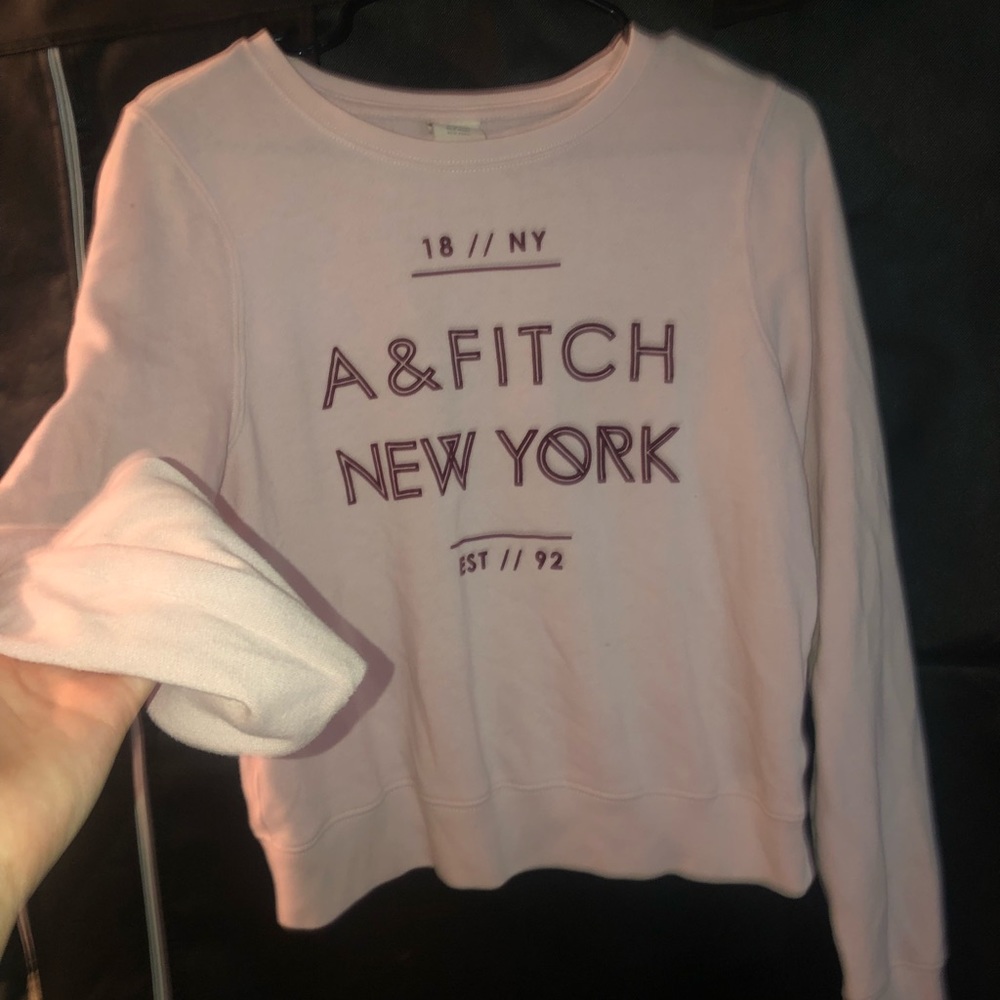 5 for $25📦 A&F pink sweater